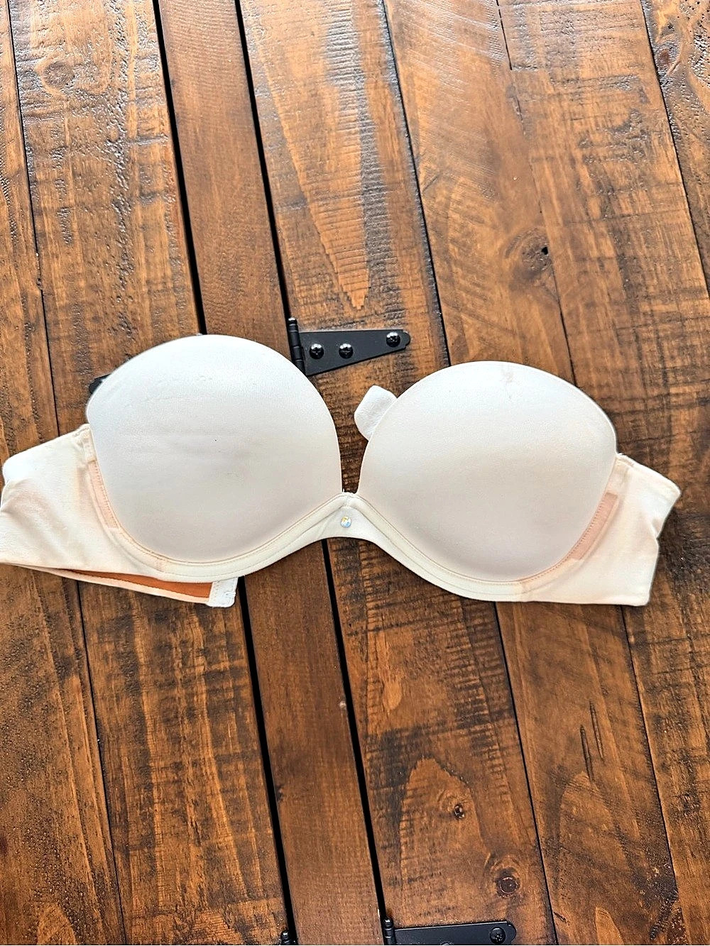 Victoria's Secret White Strapless Wired Bra 36B